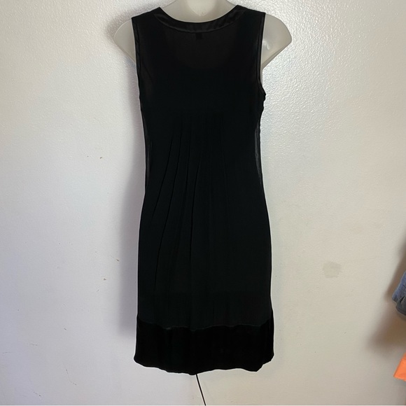 Banana Republic 100% silk black pleated swing midi dress - Picture 6 of 8